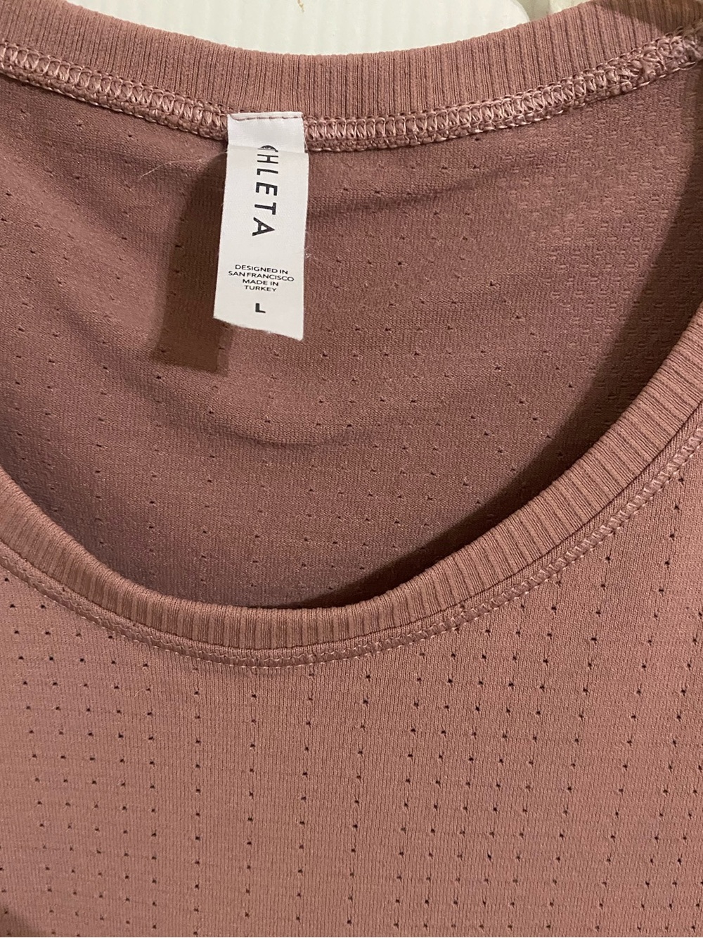 Athleta Tank Top In Motion Seamless
Large - Picture 3 of 6